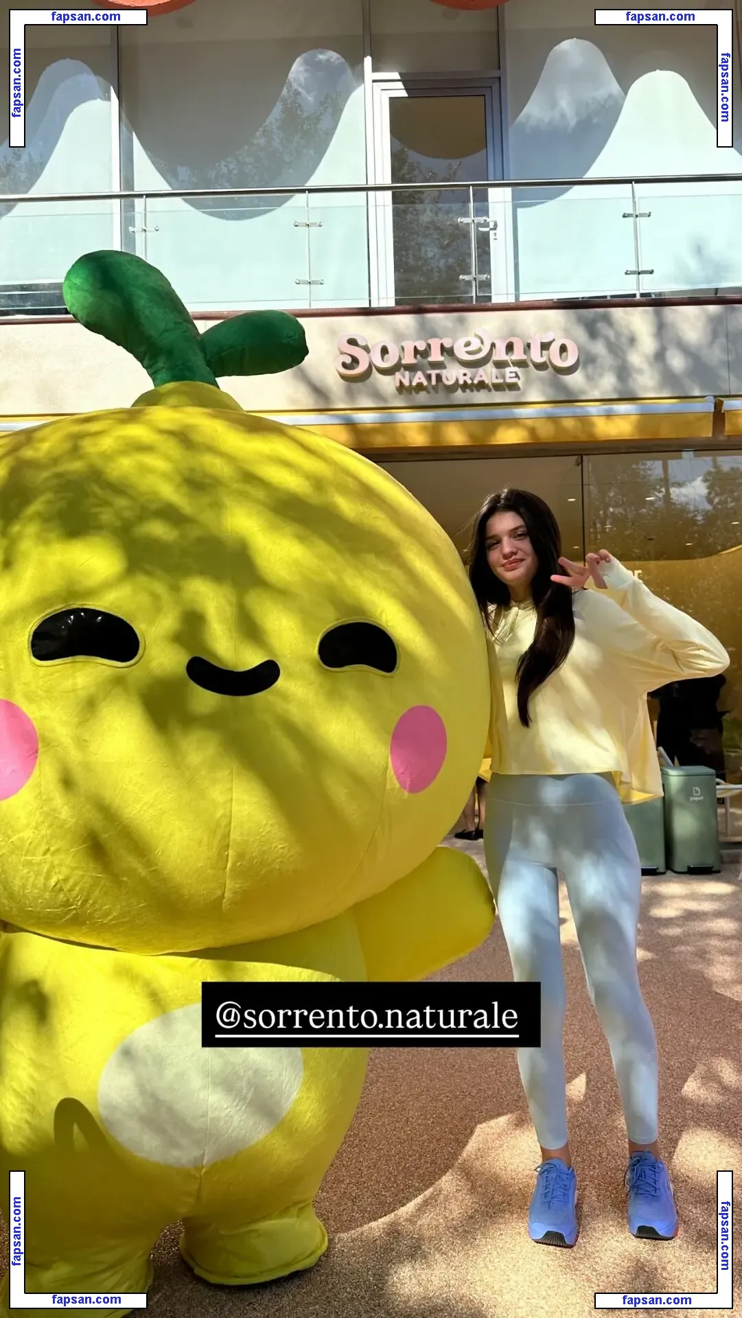 Fladia Topi nude photo #0014 from OnlyFans