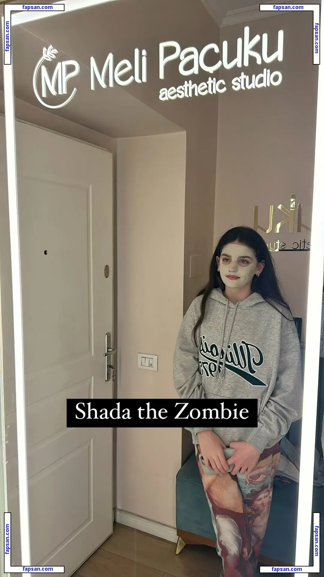 Fladia Topi nude photo #0018 from OnlyFans