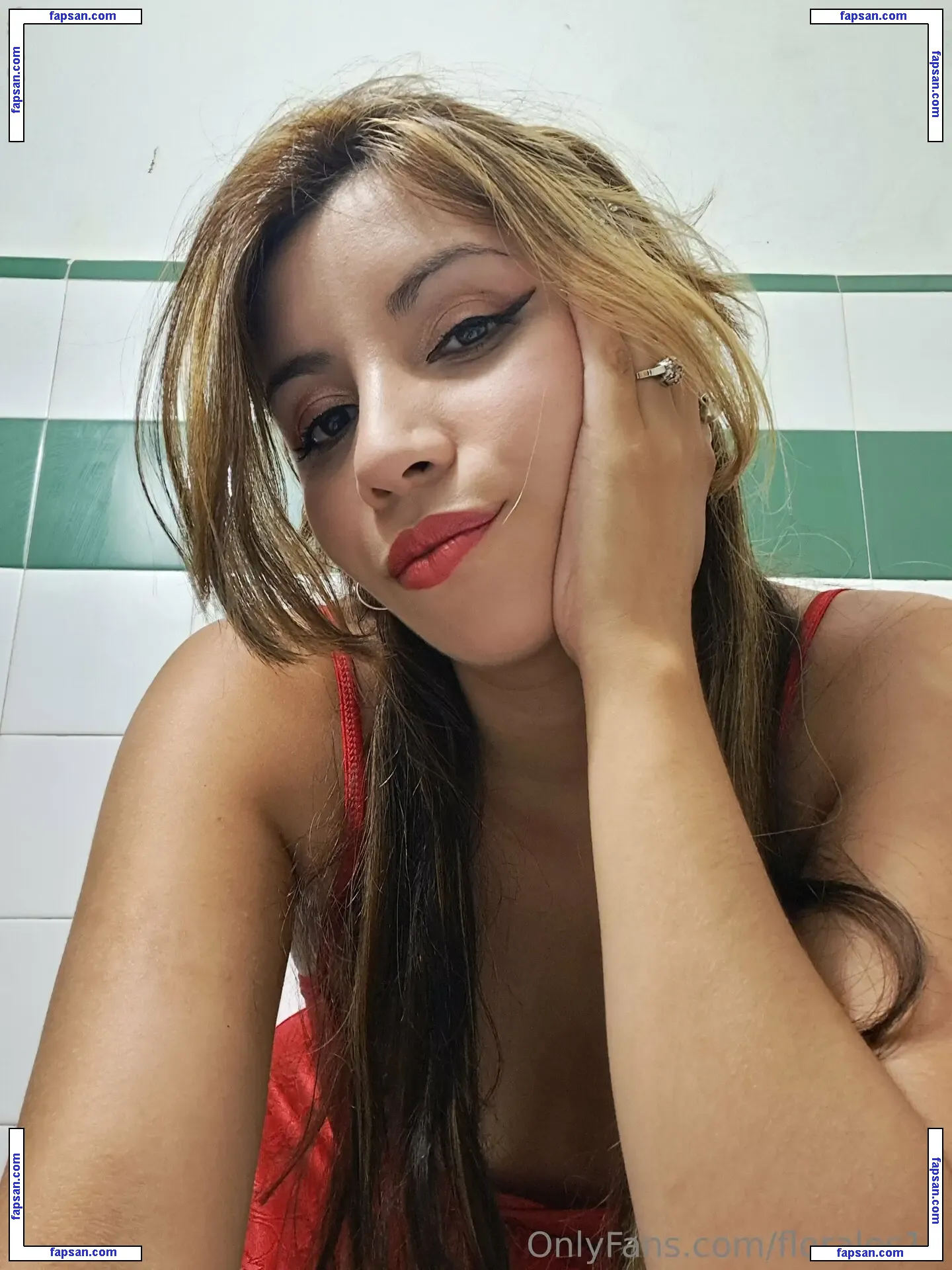 florales12 nude photo #0002 from OnlyFans