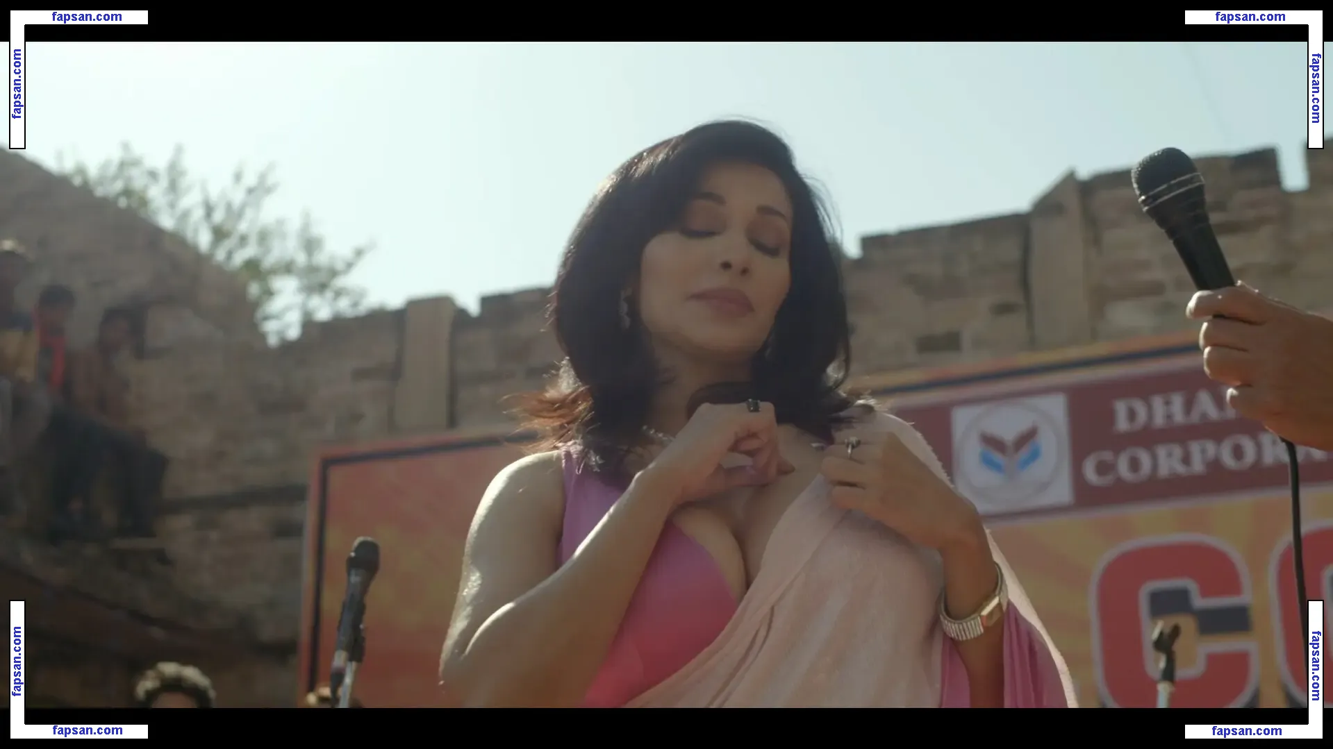 florasaini голая фото #0001 с Онлифанс