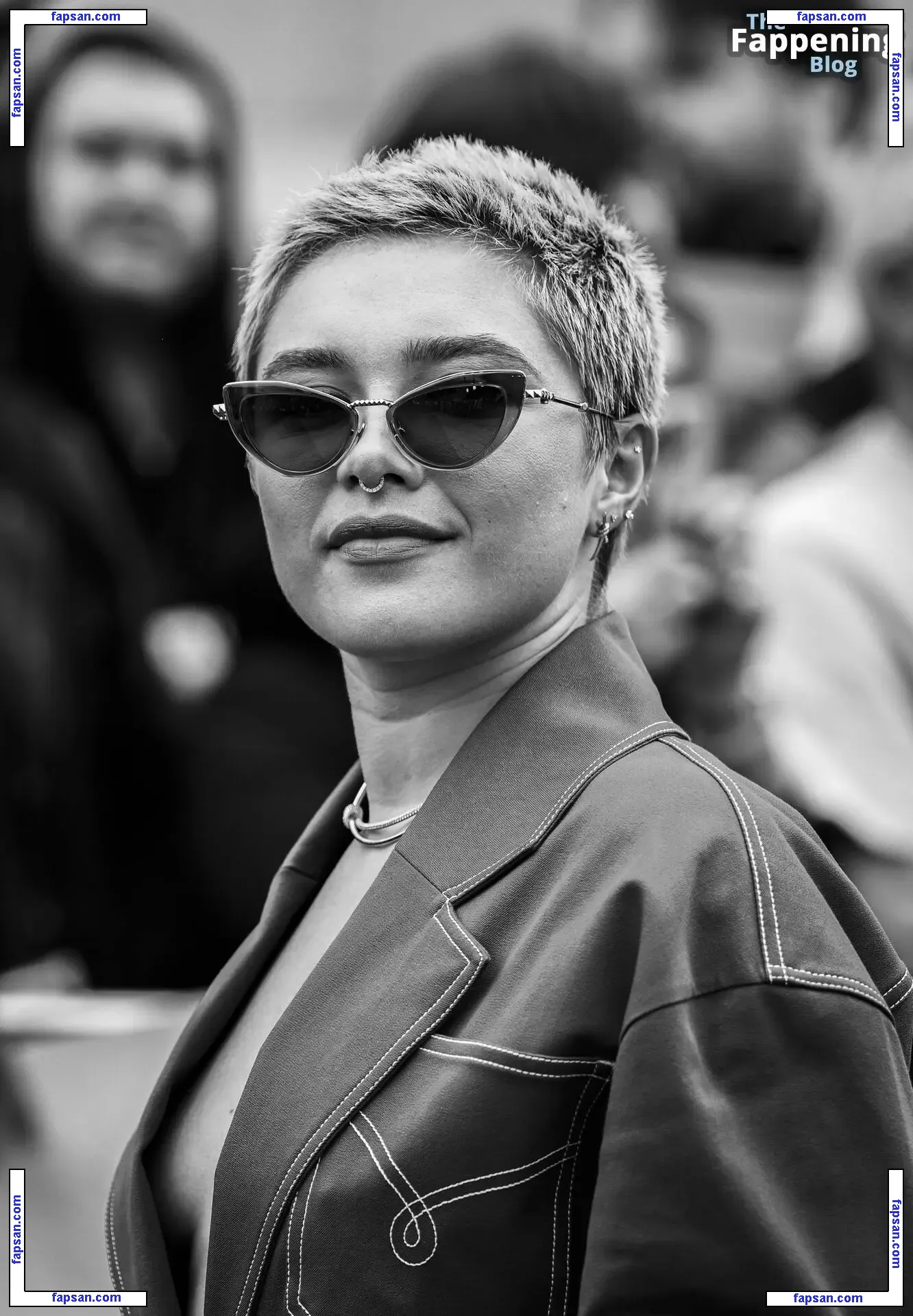 Florence Pugh голая фото #1777 с Онлифанс