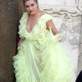 Florence Pugh голая #1296