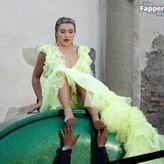 Florence Pugh голая #1305