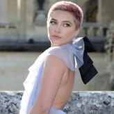 Florence Pugh голая #1579