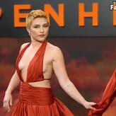 Florence Pugh голая #1712