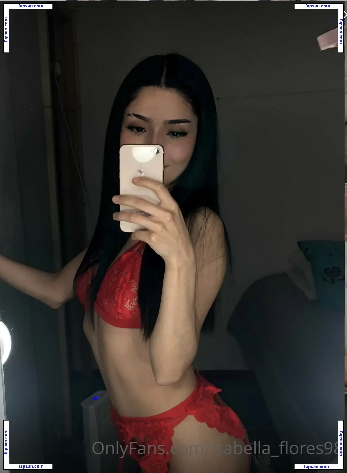 Flores_Isabella98 nude photo #0060 from OnlyFans