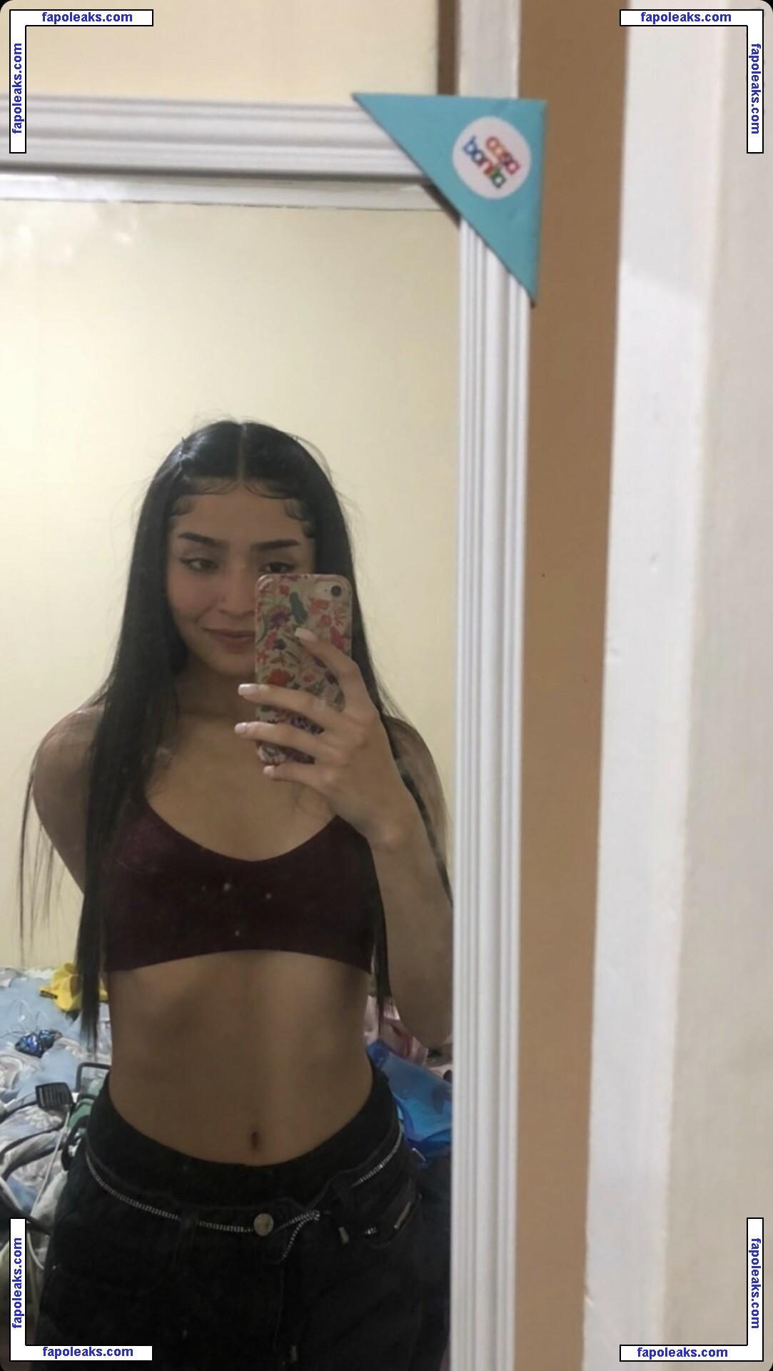 Flores_Isabella98 nude photo #0092 from OnlyFans