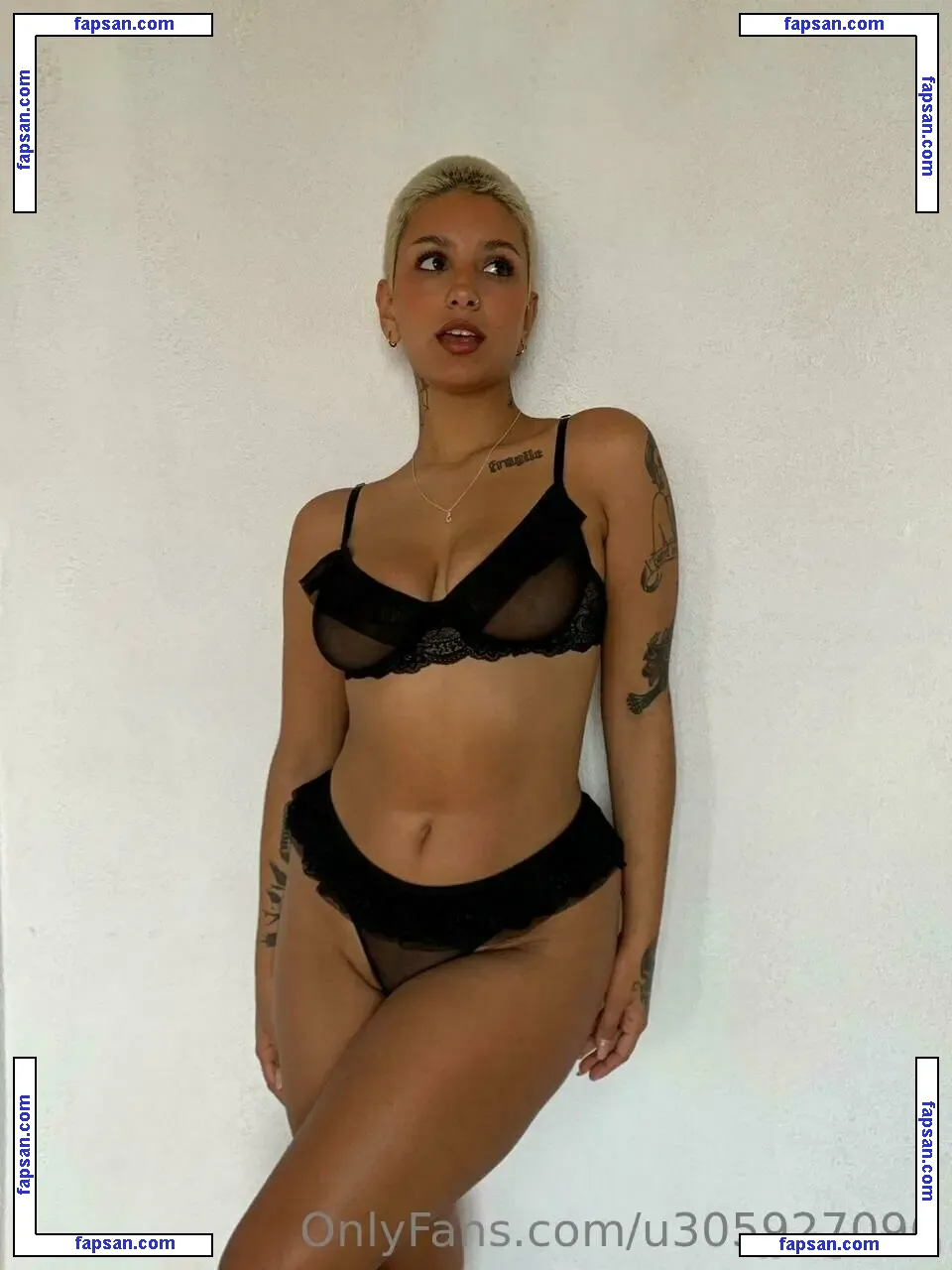 fluffy_miriam nude photo #0004 from OnlyFans