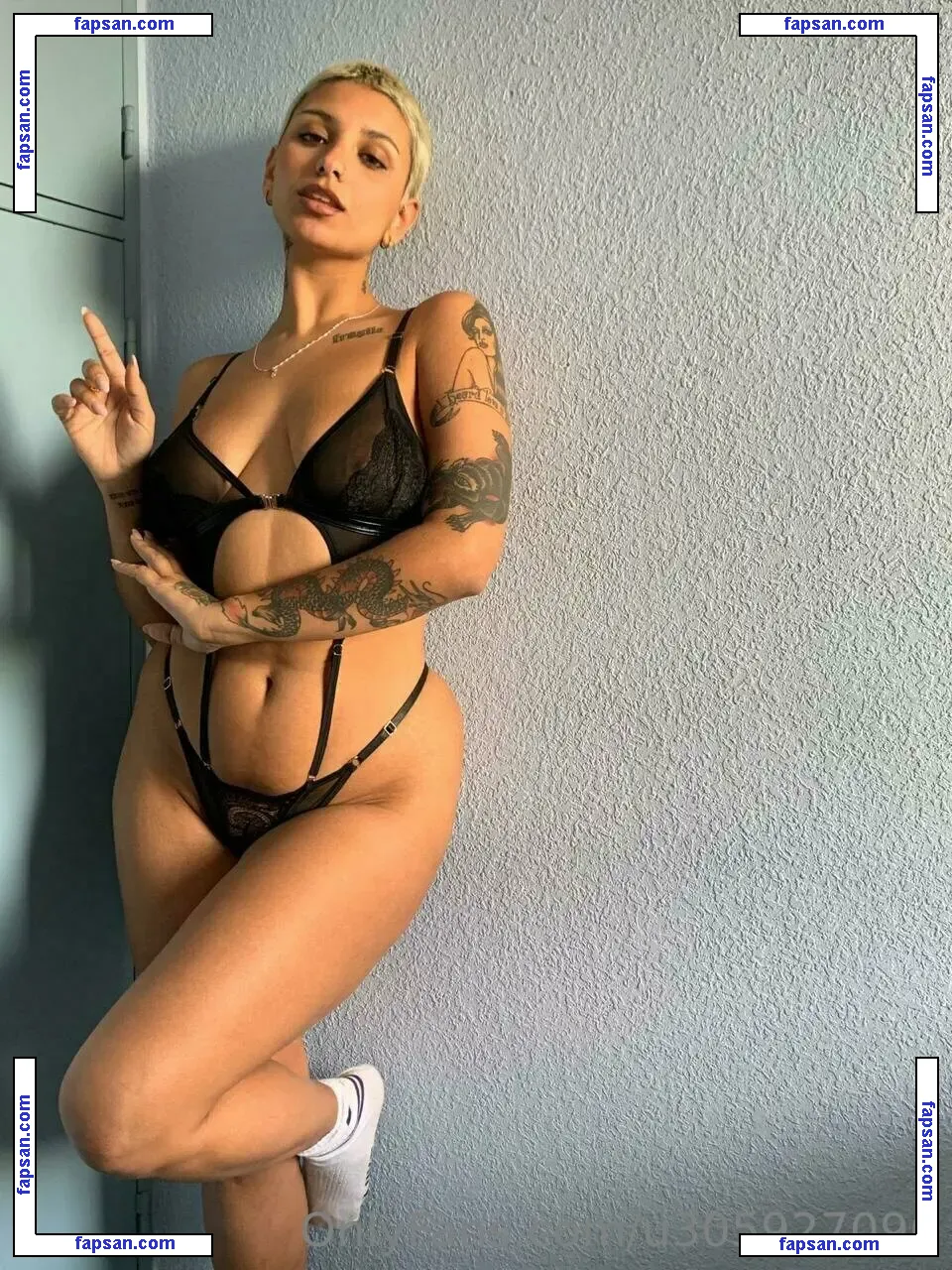 fluffy_miriam nude photo #0010 from OnlyFans