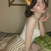 fluffyfulafel nude #0001