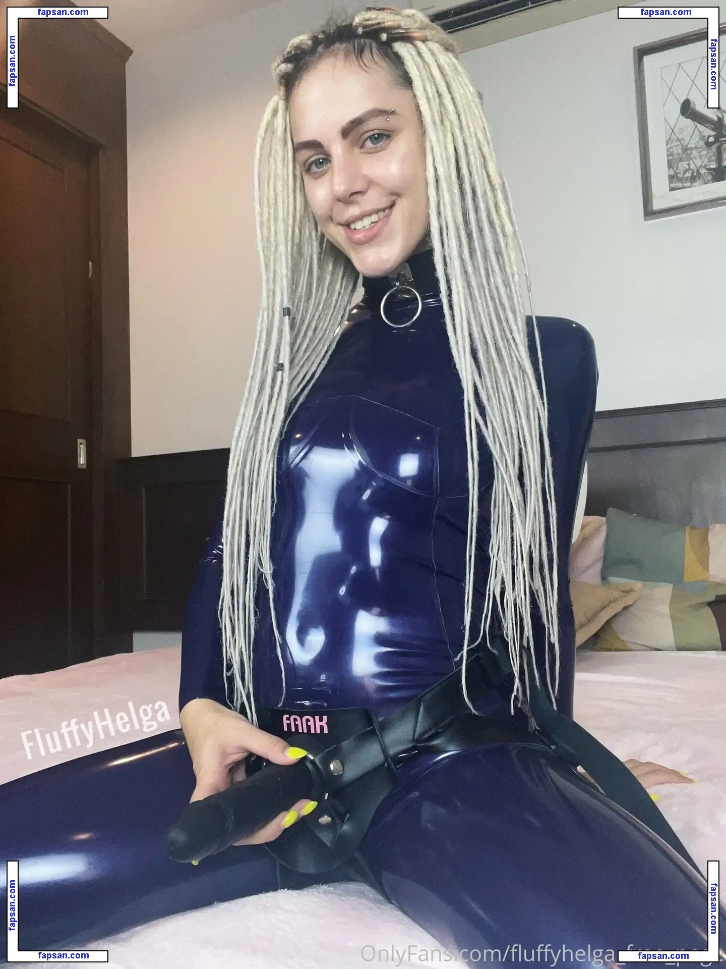 fluffyhelga_free_page / freerangefemale nude photo #0007 from OnlyFans