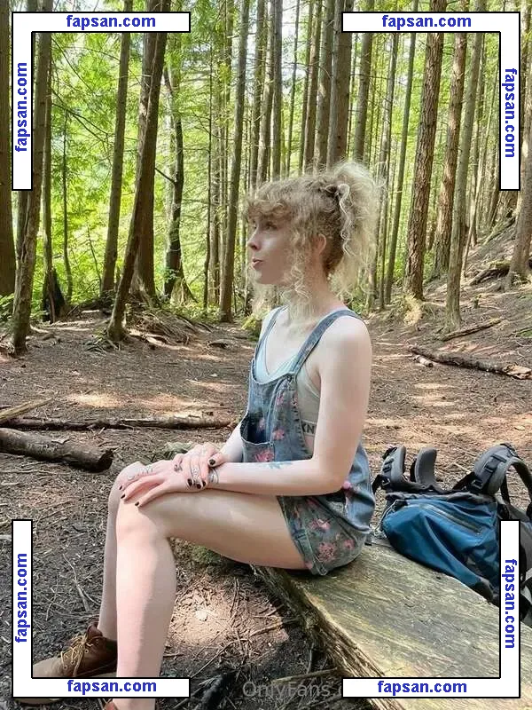 Fokushī nude photo #0012 from OnlyFans