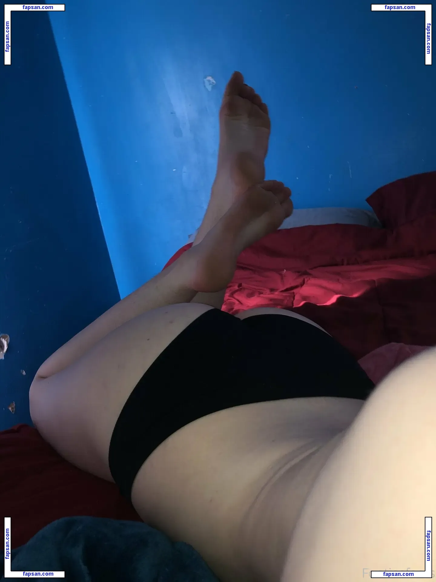 footiesfeets nude photo #0033 from OnlyFans