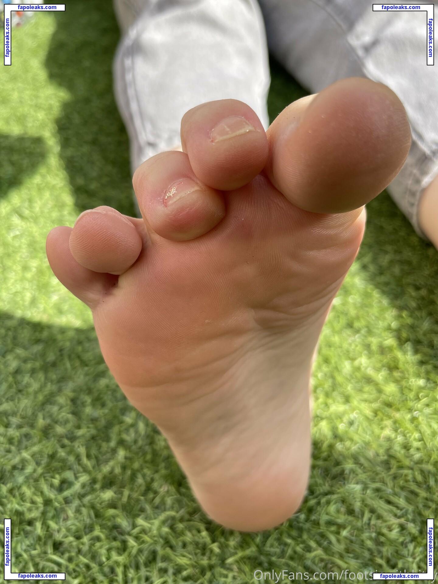 footsiewithkitty nude photo #0020 from OnlyFans