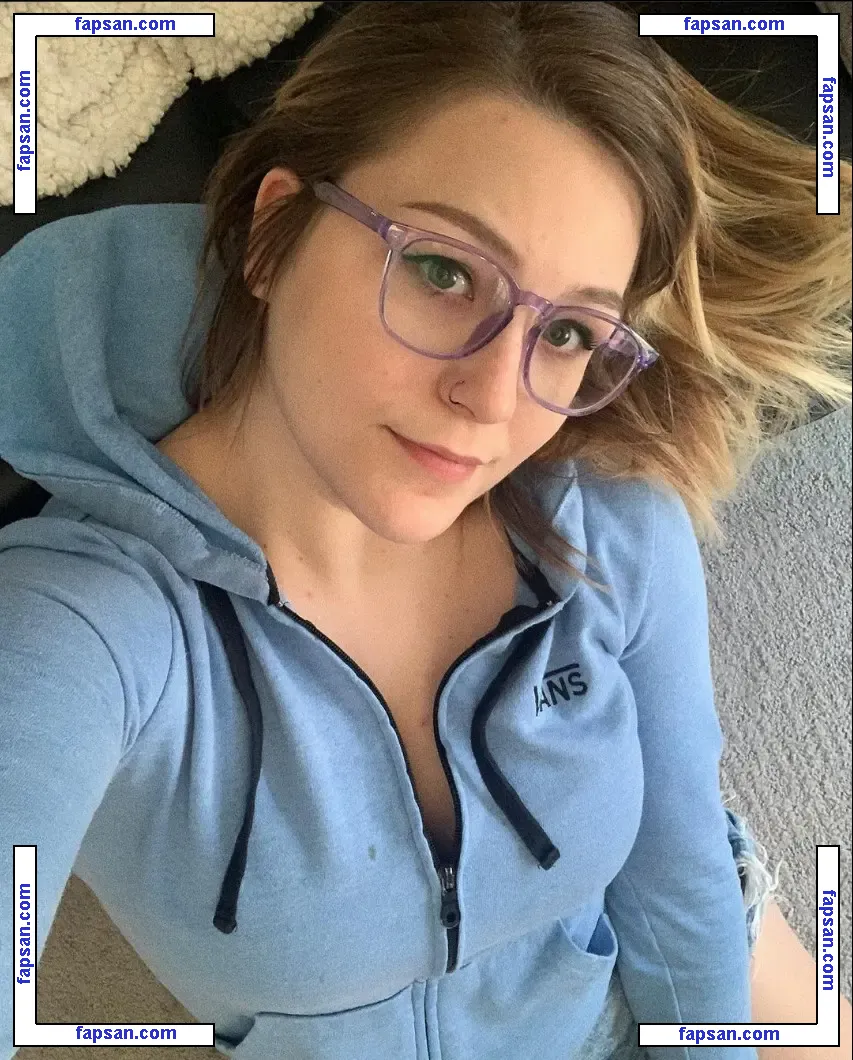 Fooya nude photo #0003 from OnlyFans
