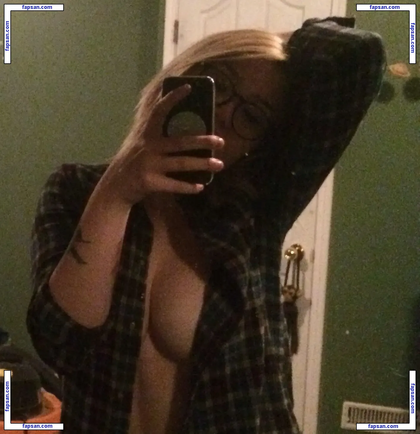 Fooya nude photo #0015 from OnlyFans