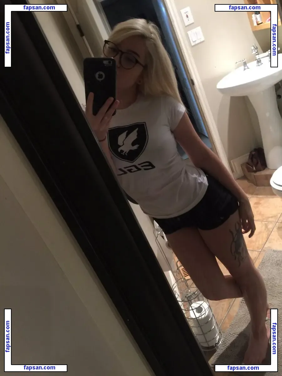 Fooya nude photo #0040 from OnlyFans