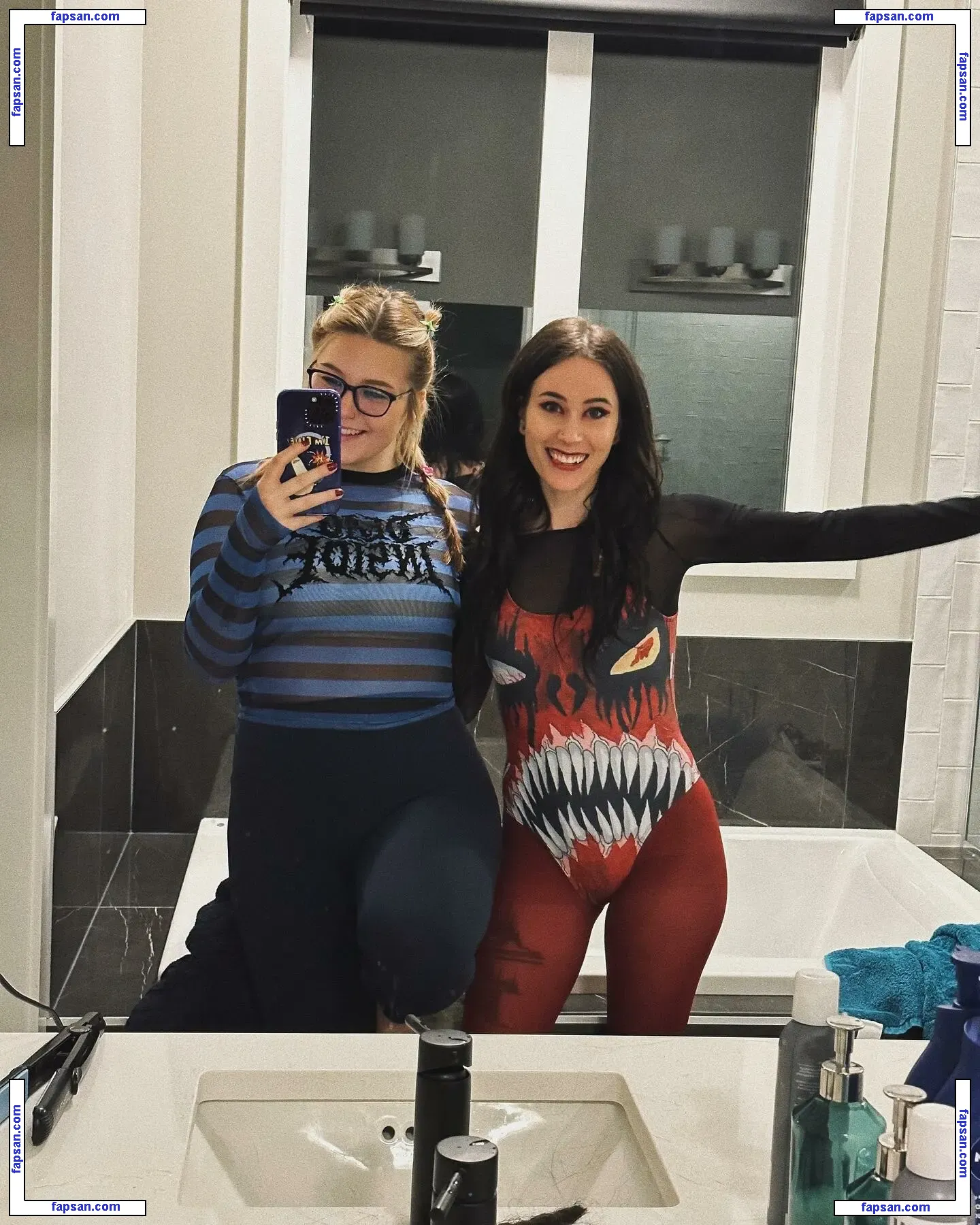 Fooya nude photo #0065 from OnlyFans