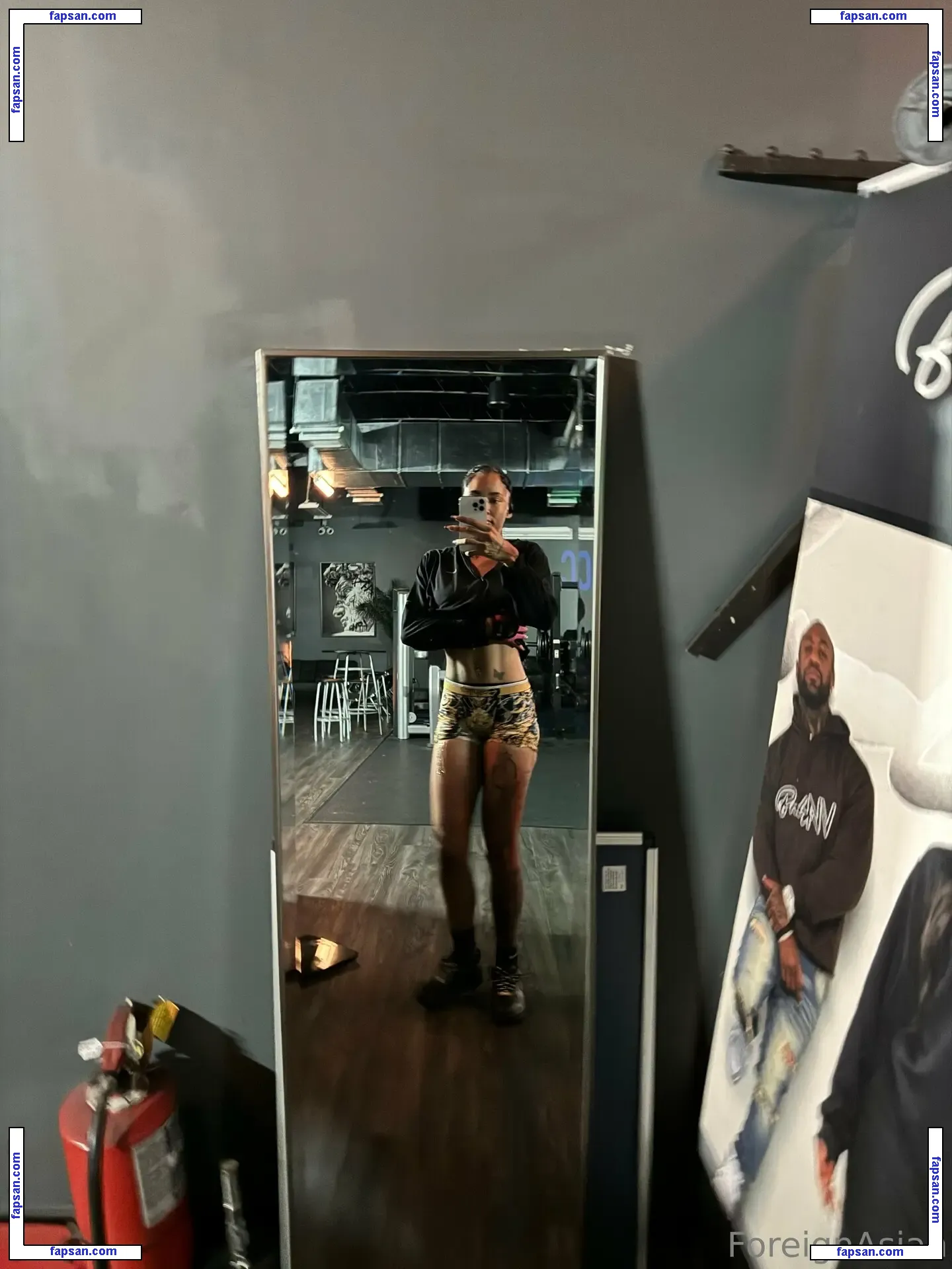 foreignasianncy nude photo #0011 from OnlyFans