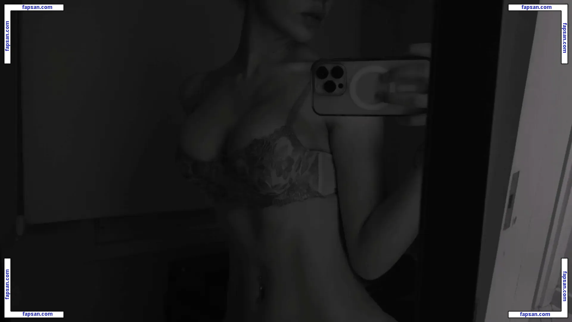 fraaoula nude photo #0215 from OnlyFans