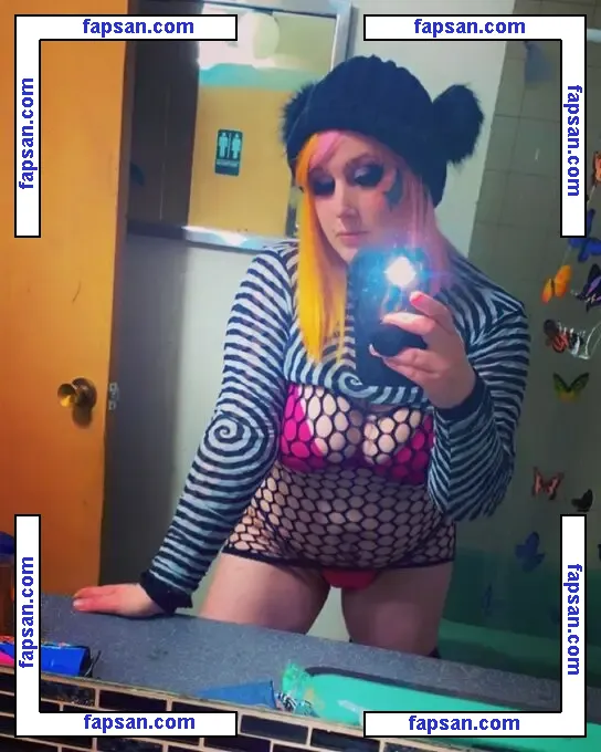 Fragilesubdoll nude photo #0018 from OnlyFans