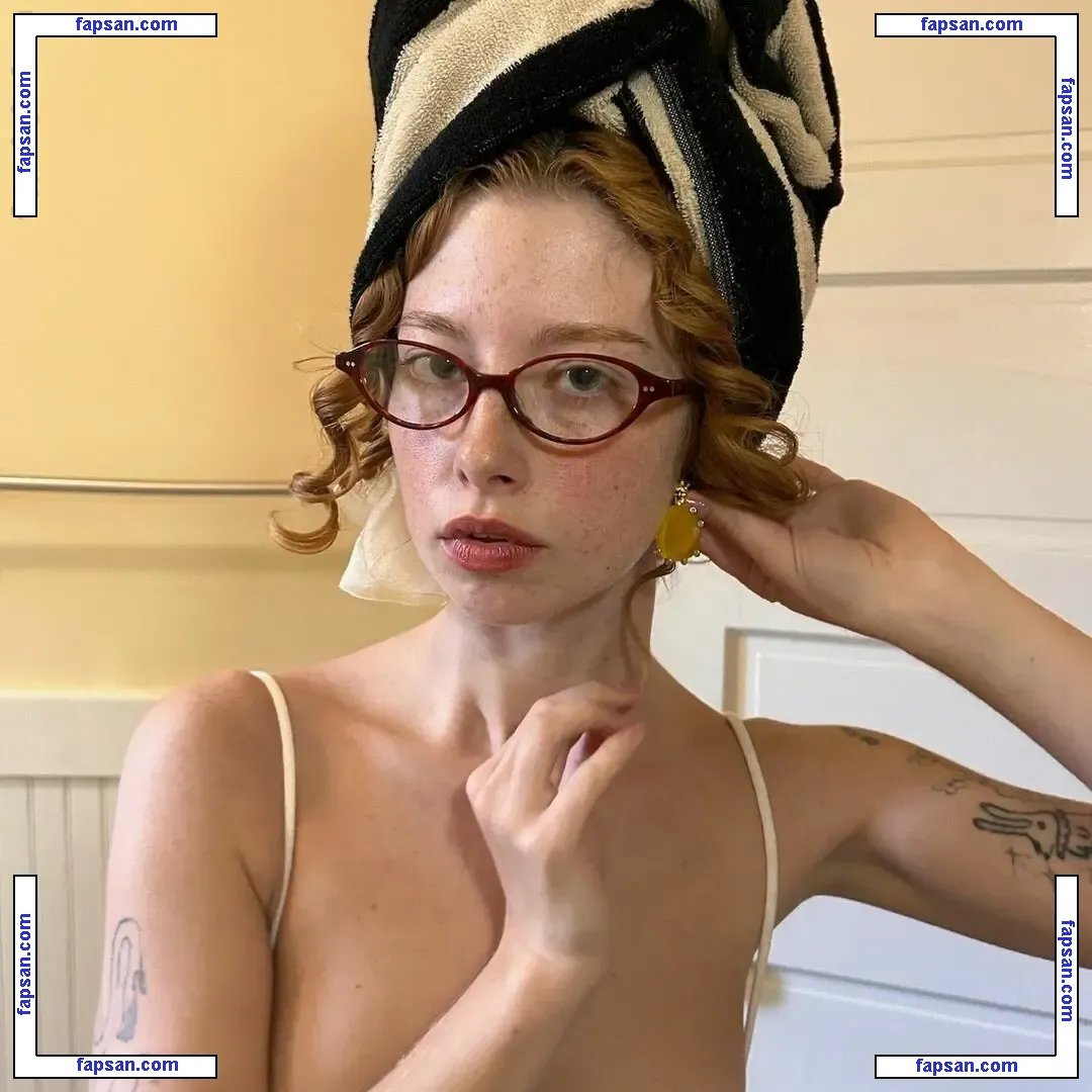 francesfarmer420 nude photo #0067 from OnlyFans