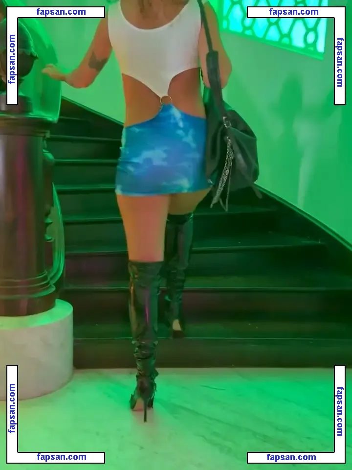 Francisca Queiroz голая фото #0014 с Онлифанс