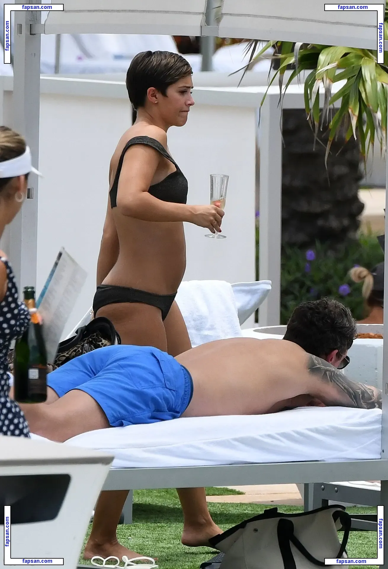 Frankie Bridge nude photo #0047 from OnlyFans