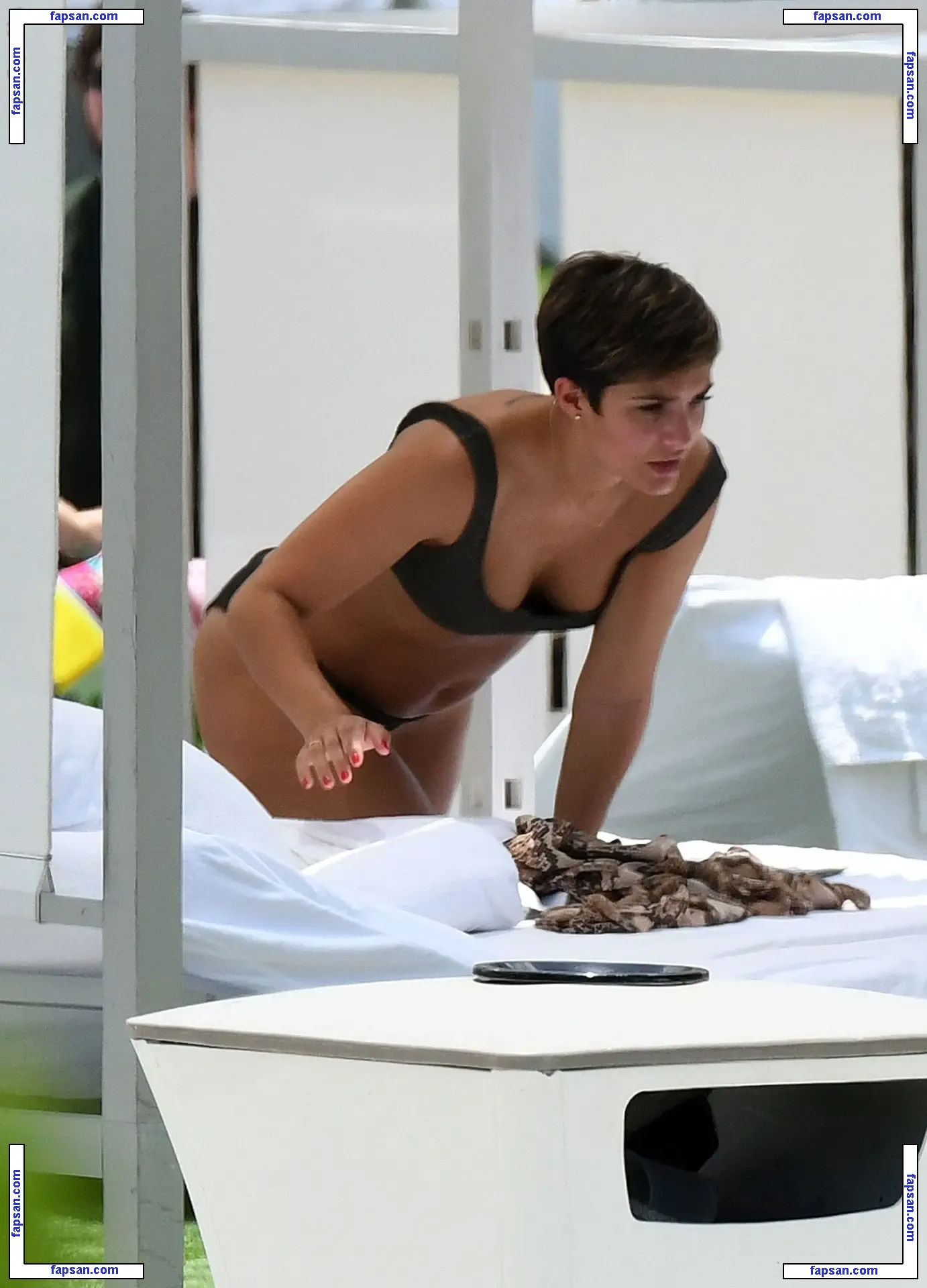 Frankie Bridge nude photo #0061 from OnlyFans