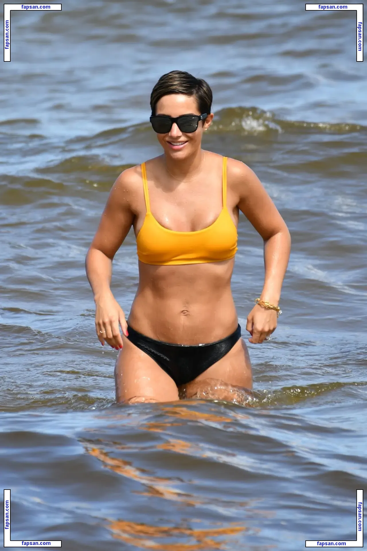 Frankie Bridge nude photo #0113 from OnlyFans
