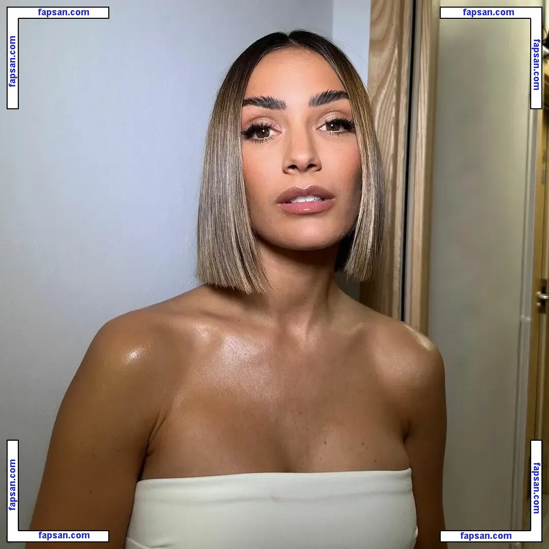 Frankie Bridge nude photo #1350 from OnlyFans