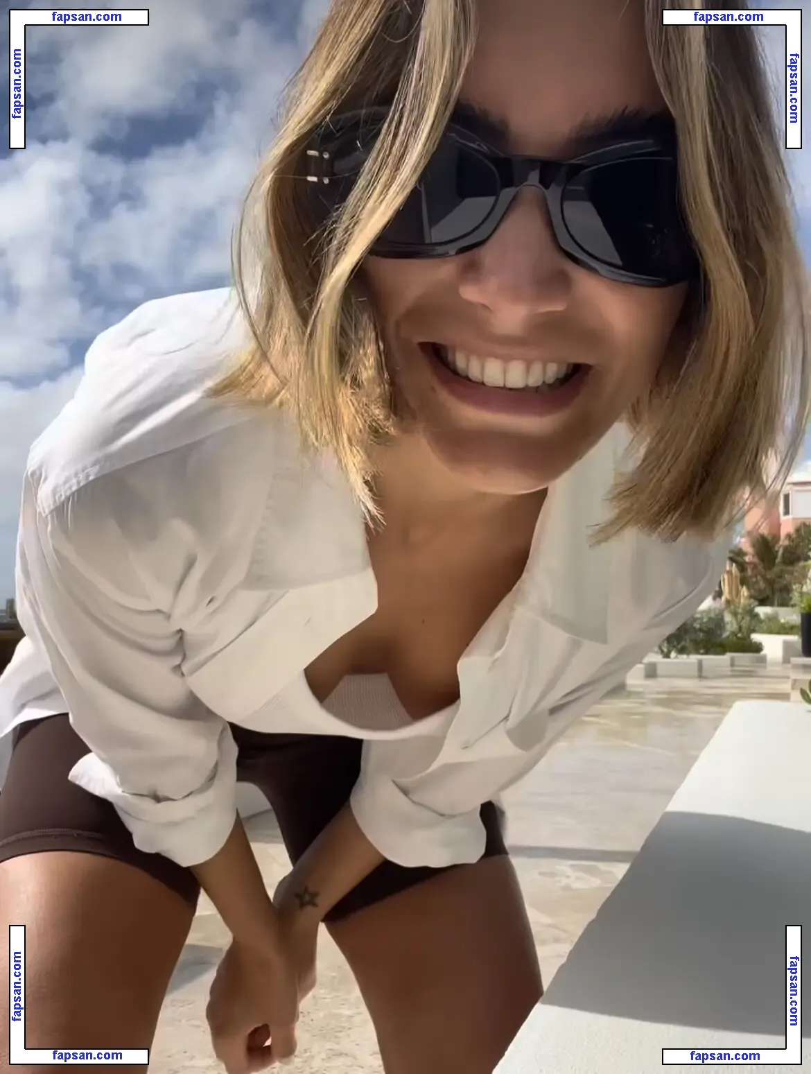 Frankie Bridge nude photo #1391 from OnlyFans