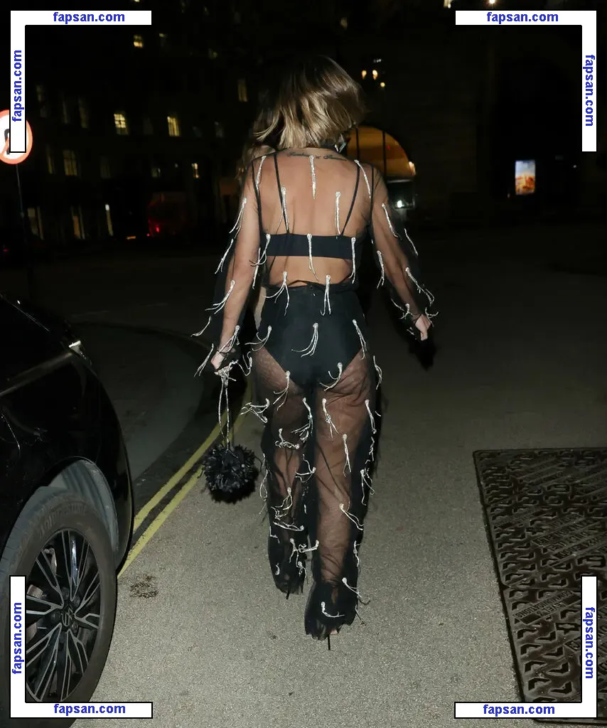 Frankie Bridge nude photo #1444 from OnlyFans