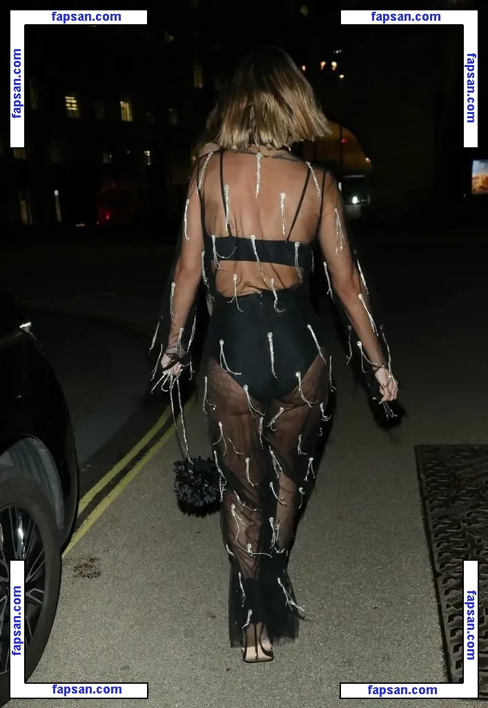Frankie Bridge nude photo #1453 from OnlyFans