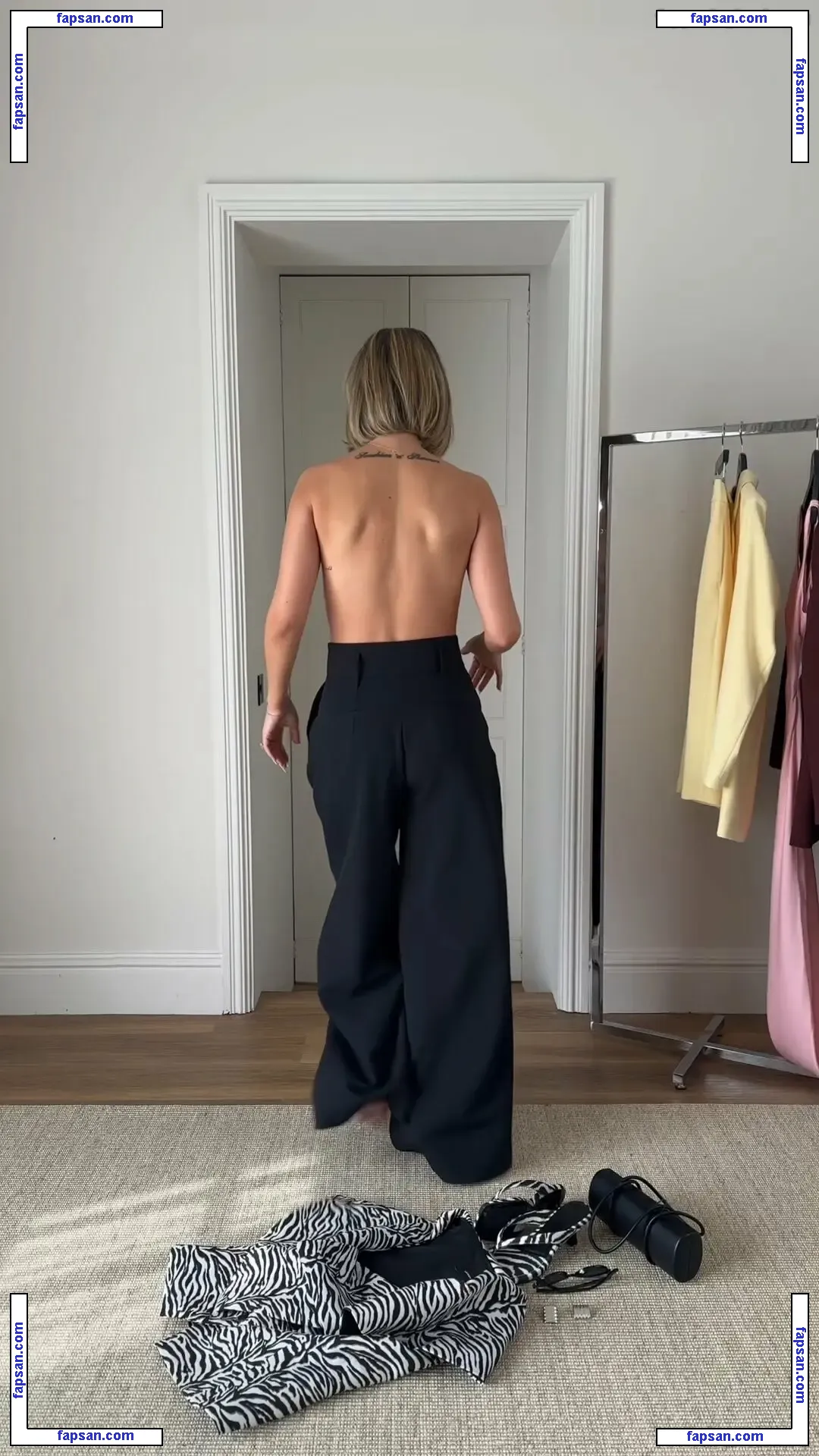 Frankie Bridge nude photo #1665 from OnlyFans