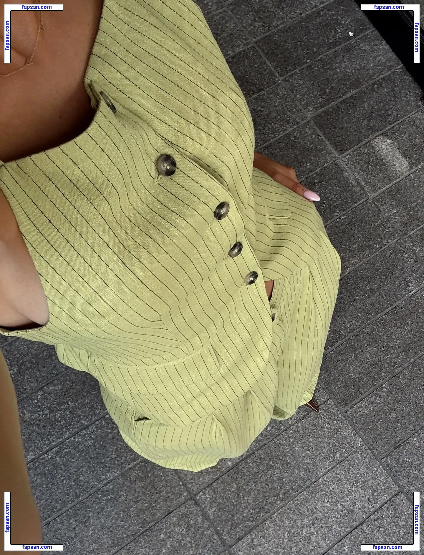 Frankie Bridge nude photo #1710 from OnlyFans