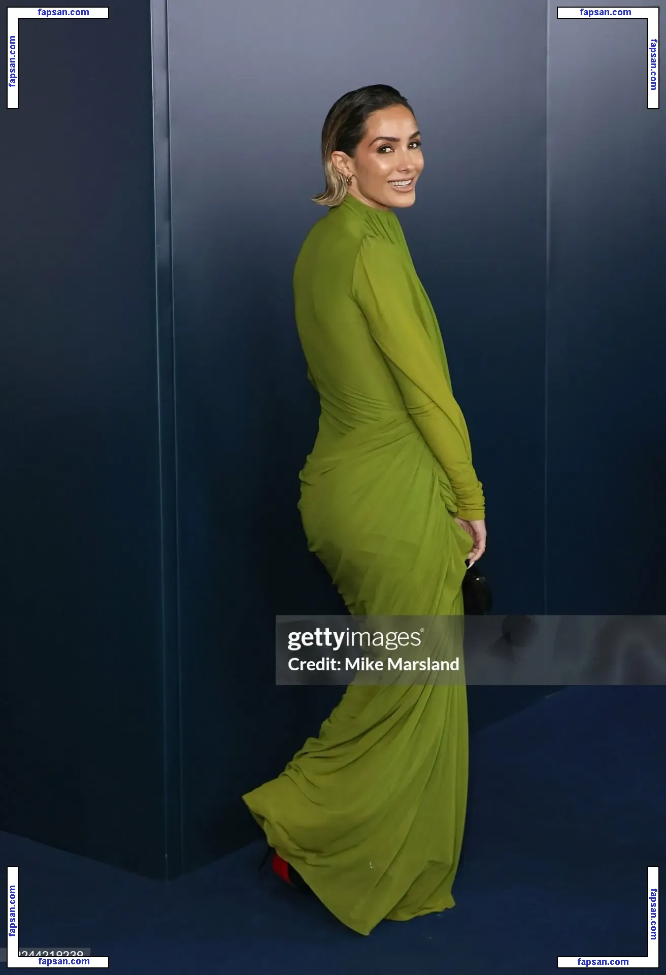 Frankie Bridge nude photo #1780 from OnlyFans