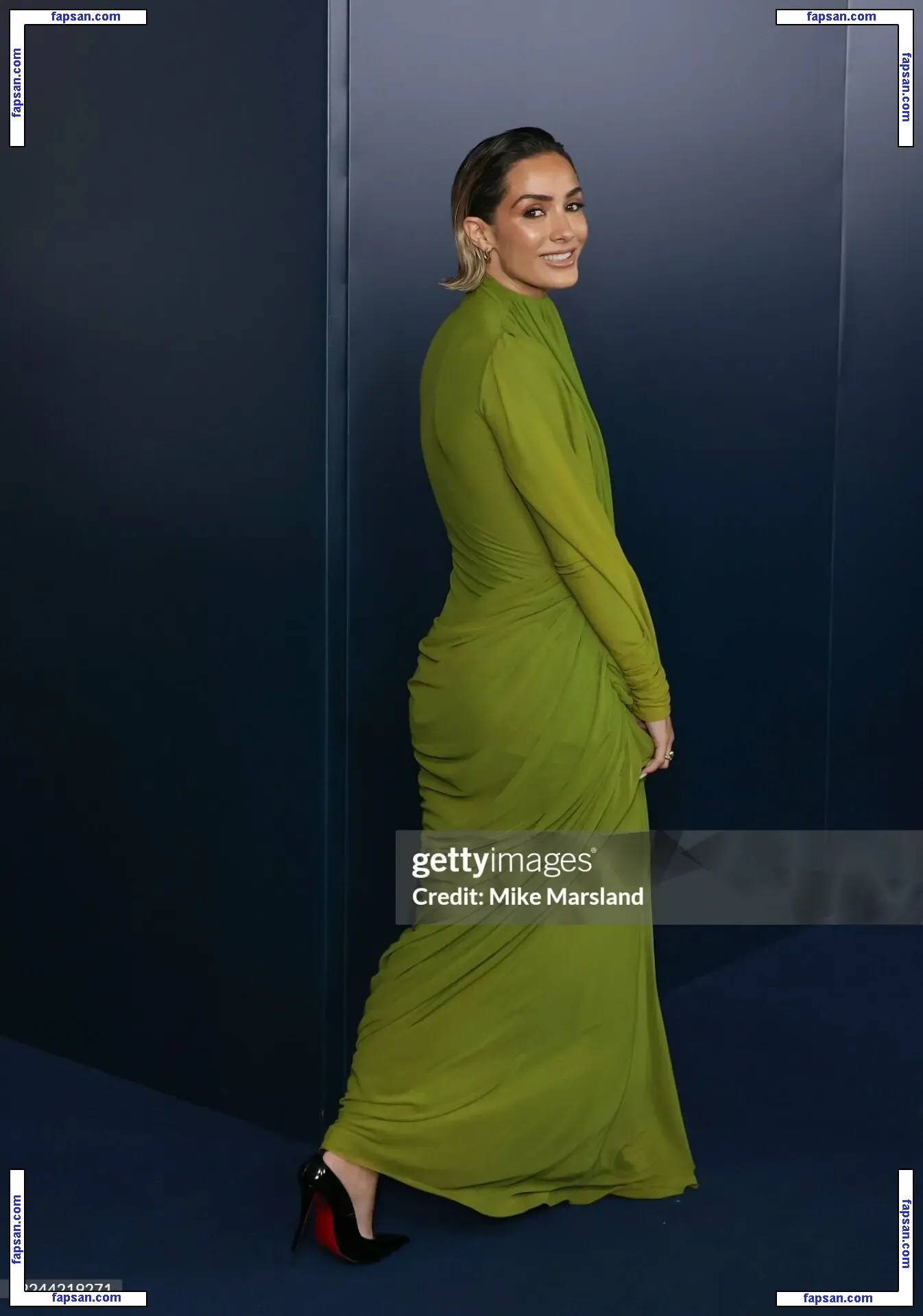 Frankie Bridge nude photo #1781 from OnlyFans