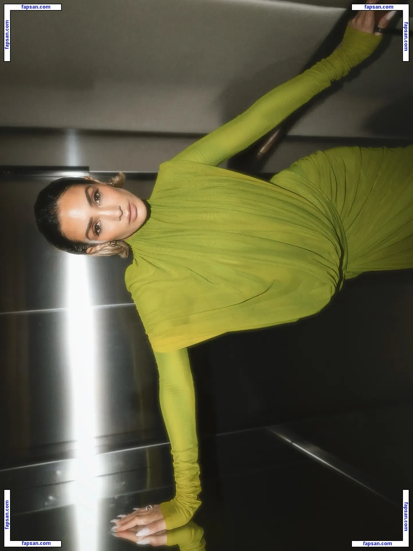 Frankie Bridge nude photo #1784 from OnlyFans