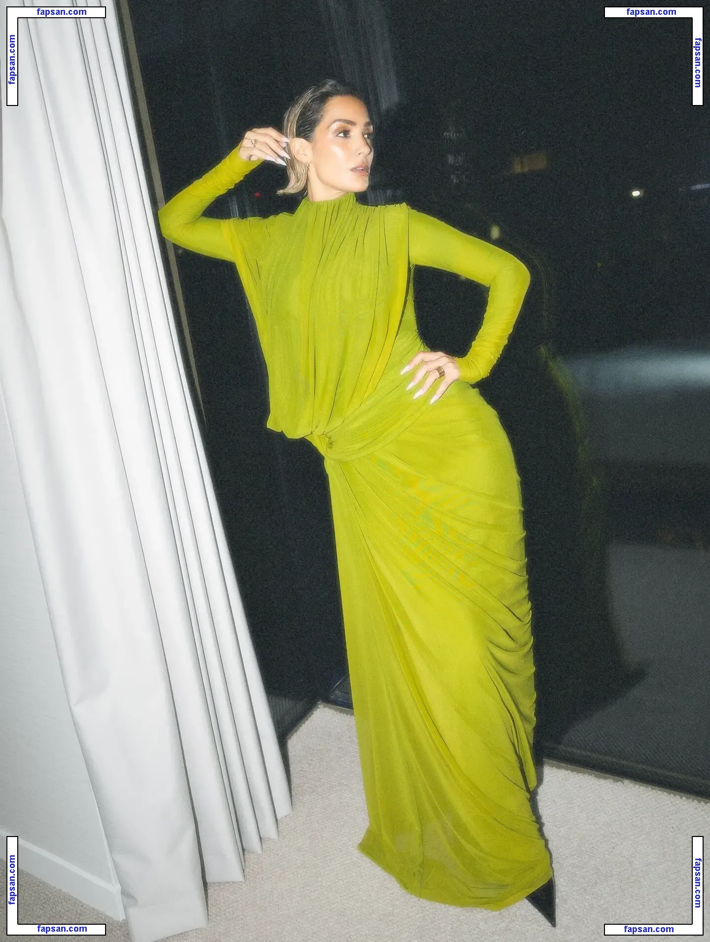 Frankie Bridge nude photo #1800 from OnlyFans