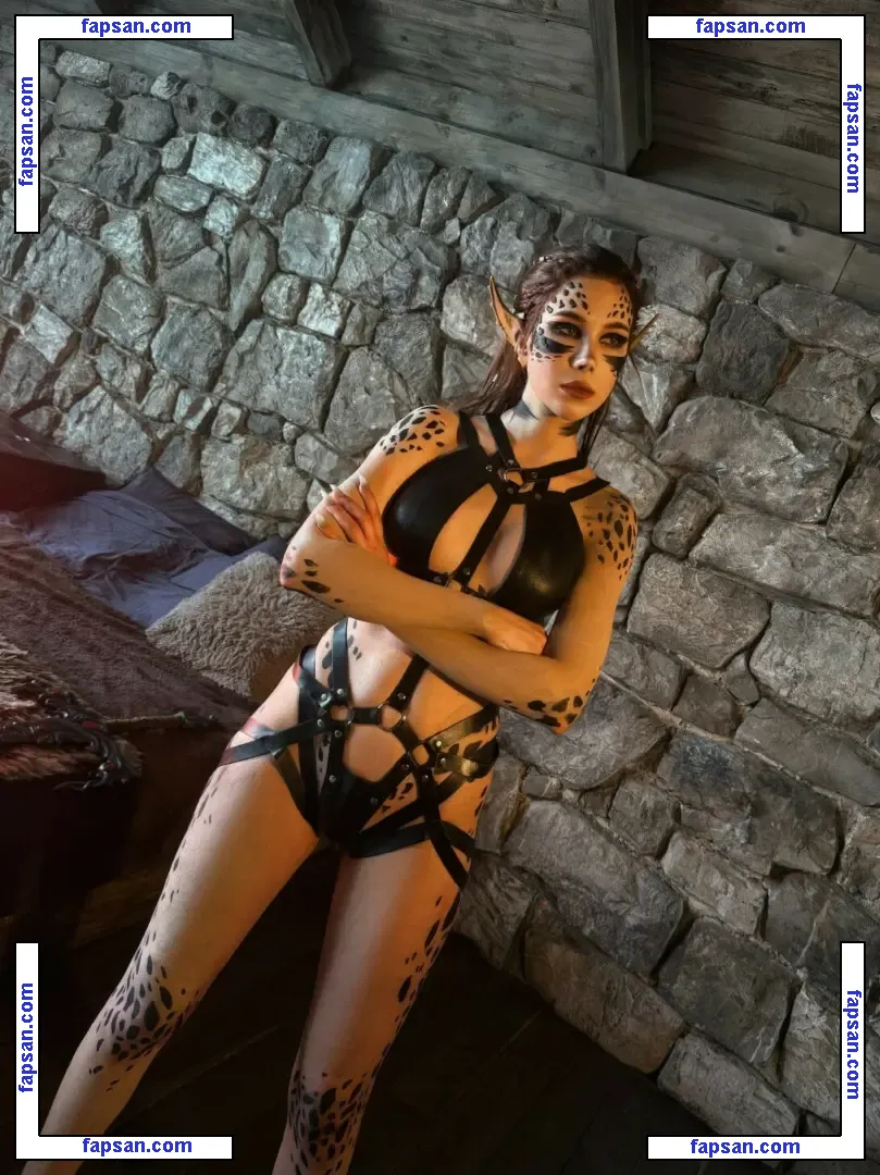 Frau Haku nude photo #0007 from OnlyFans