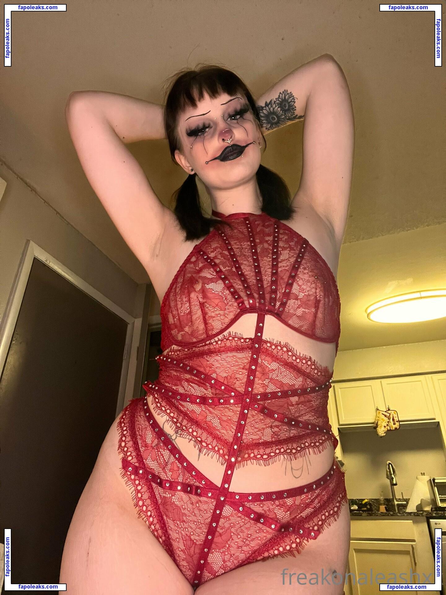 freakonaleashxx / freakonaleashpets nude photo #0008 from OnlyFans