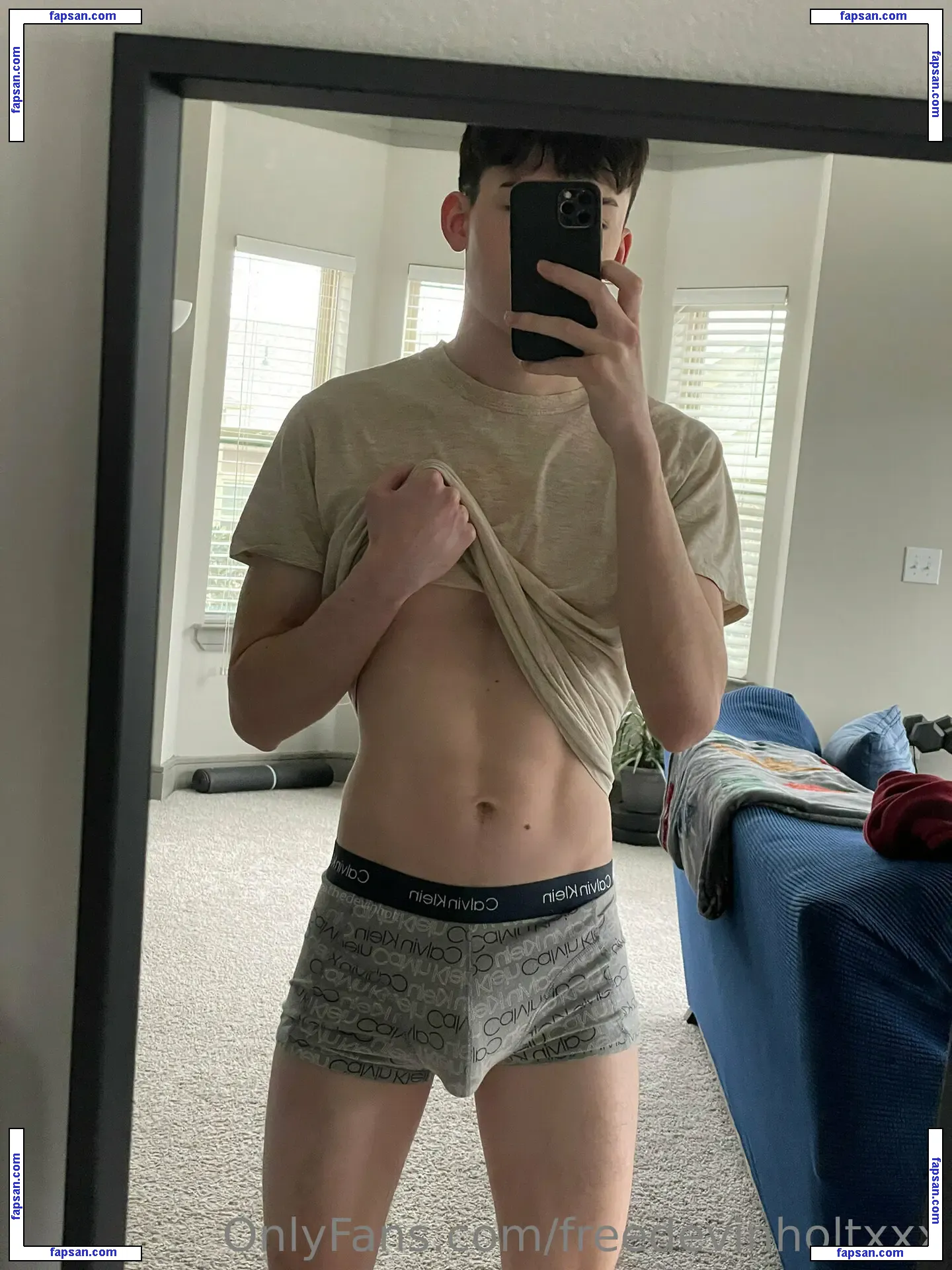 freedevinholtxxx nude photo #0001 from OnlyFans