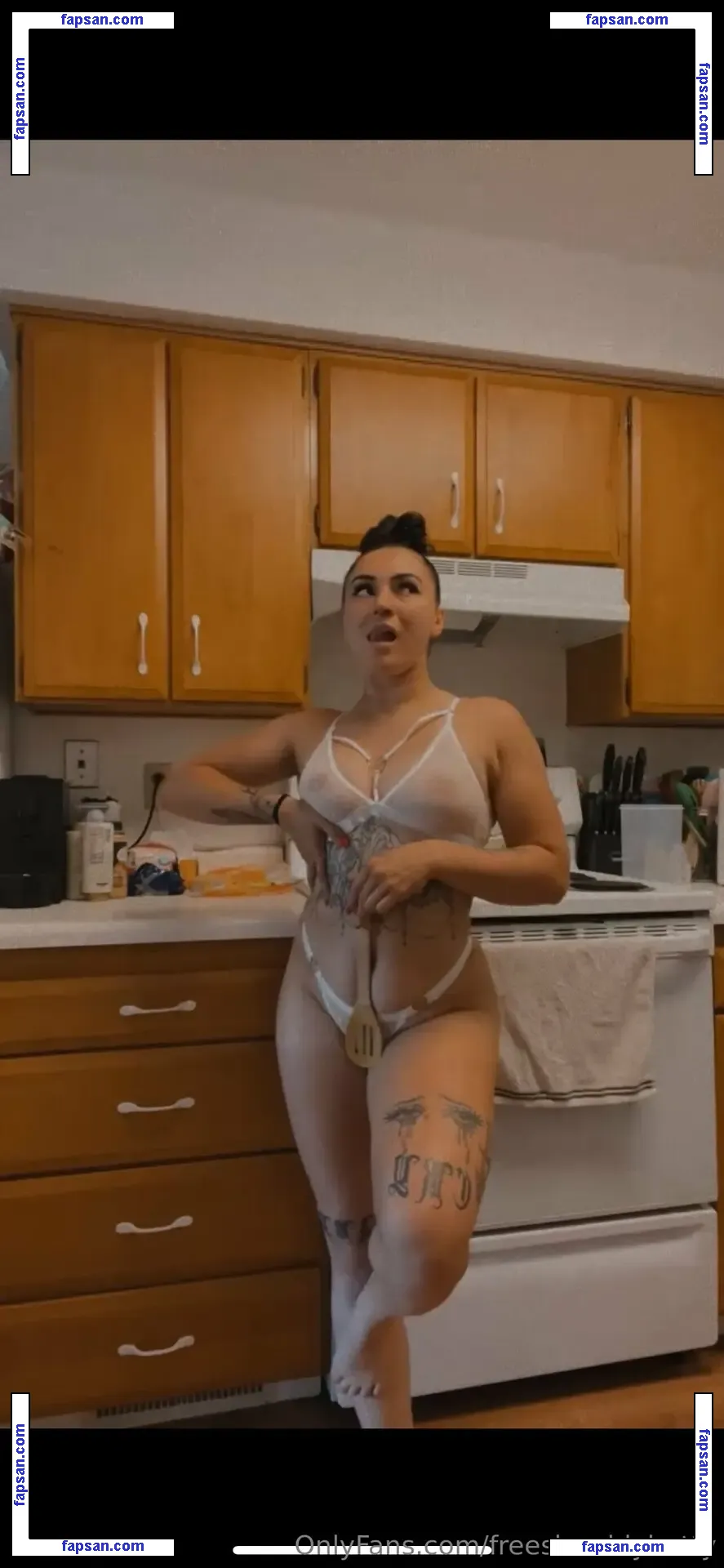 freeshreddybetty nude photo #0013 from OnlyFans