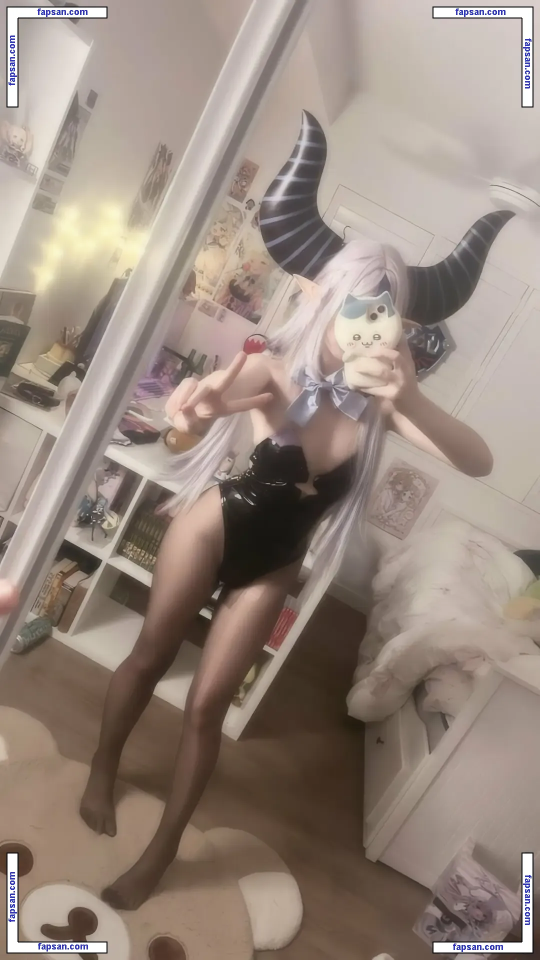 frenchybread1122 голая фото #0009 с Онлифанс