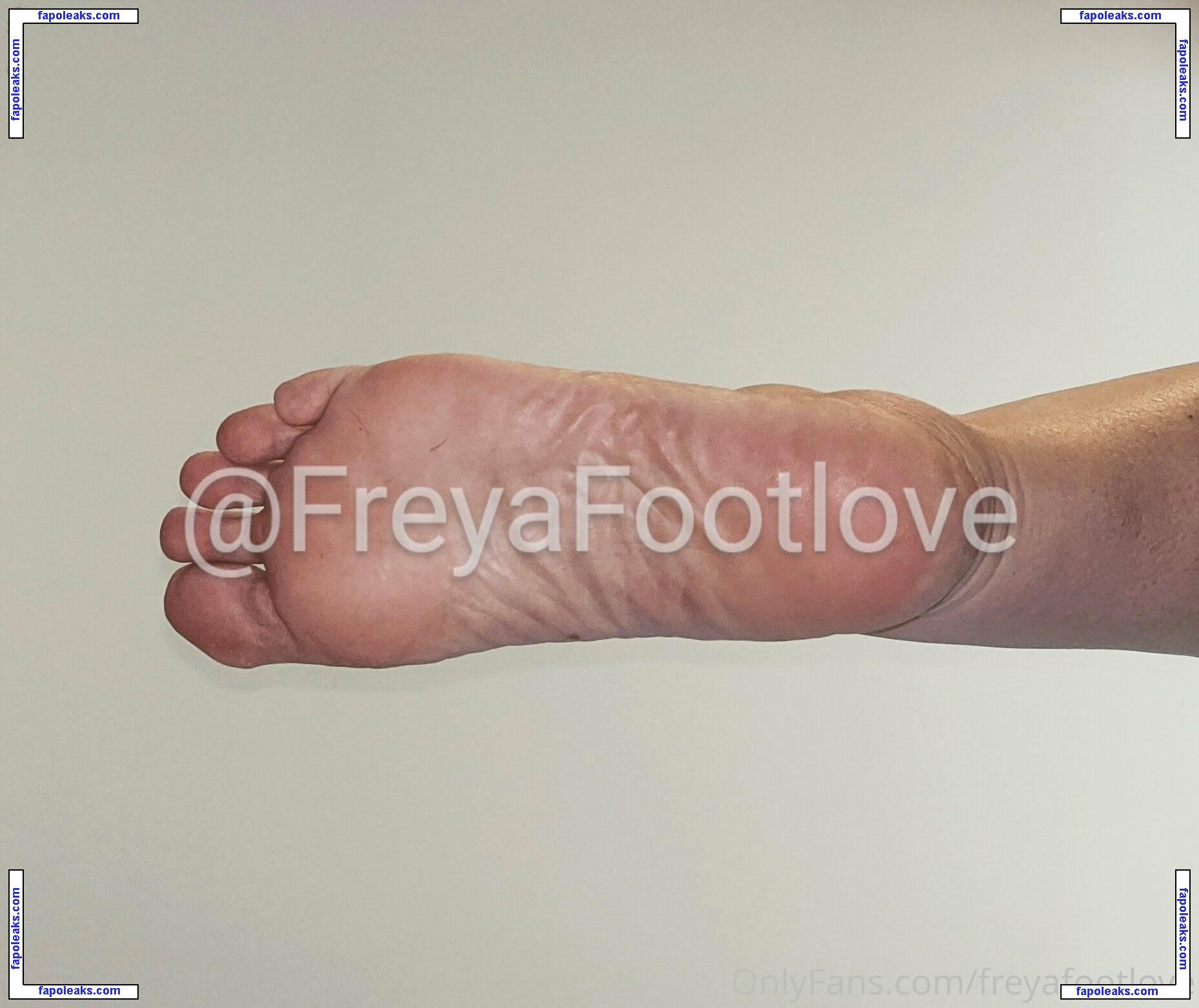 freyafootlove / mynaturaltoes nude photo #0001 from OnlyFans