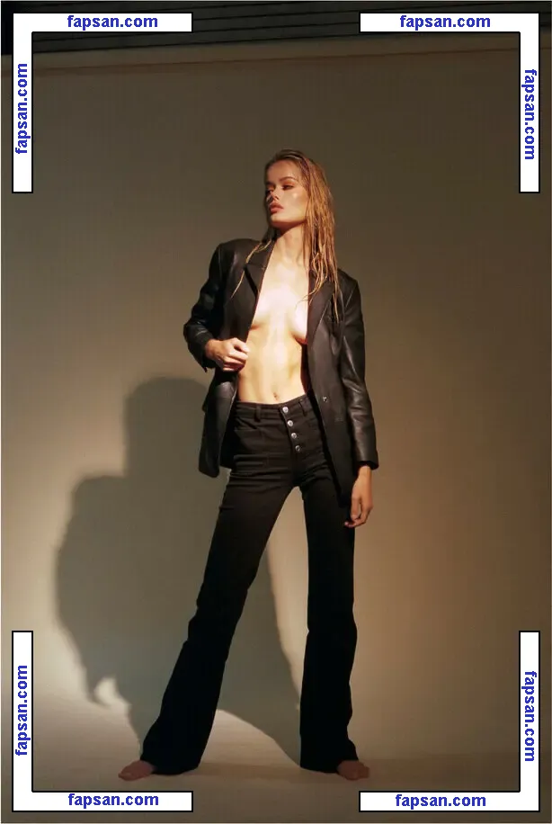 Frida Aasen nude photo #1384 from OnlyFans