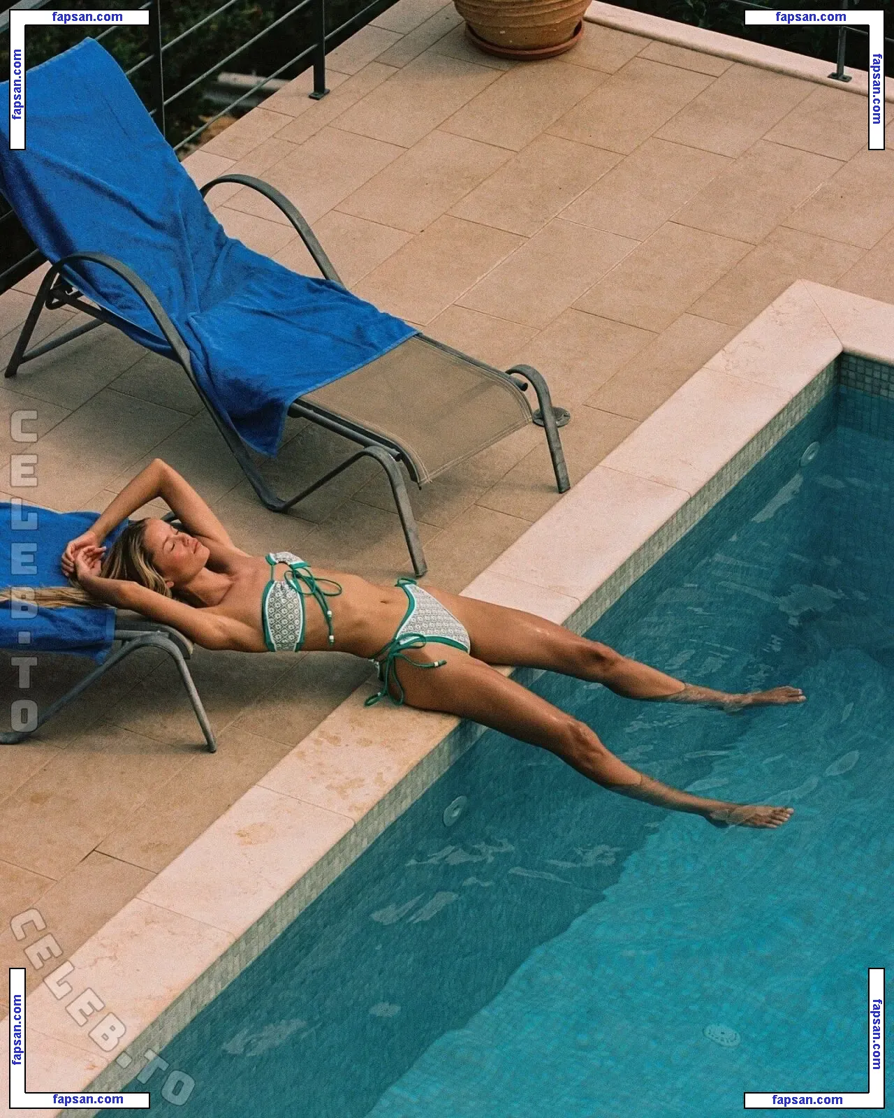 Frida Aasen nude photo #1389 from OnlyFans