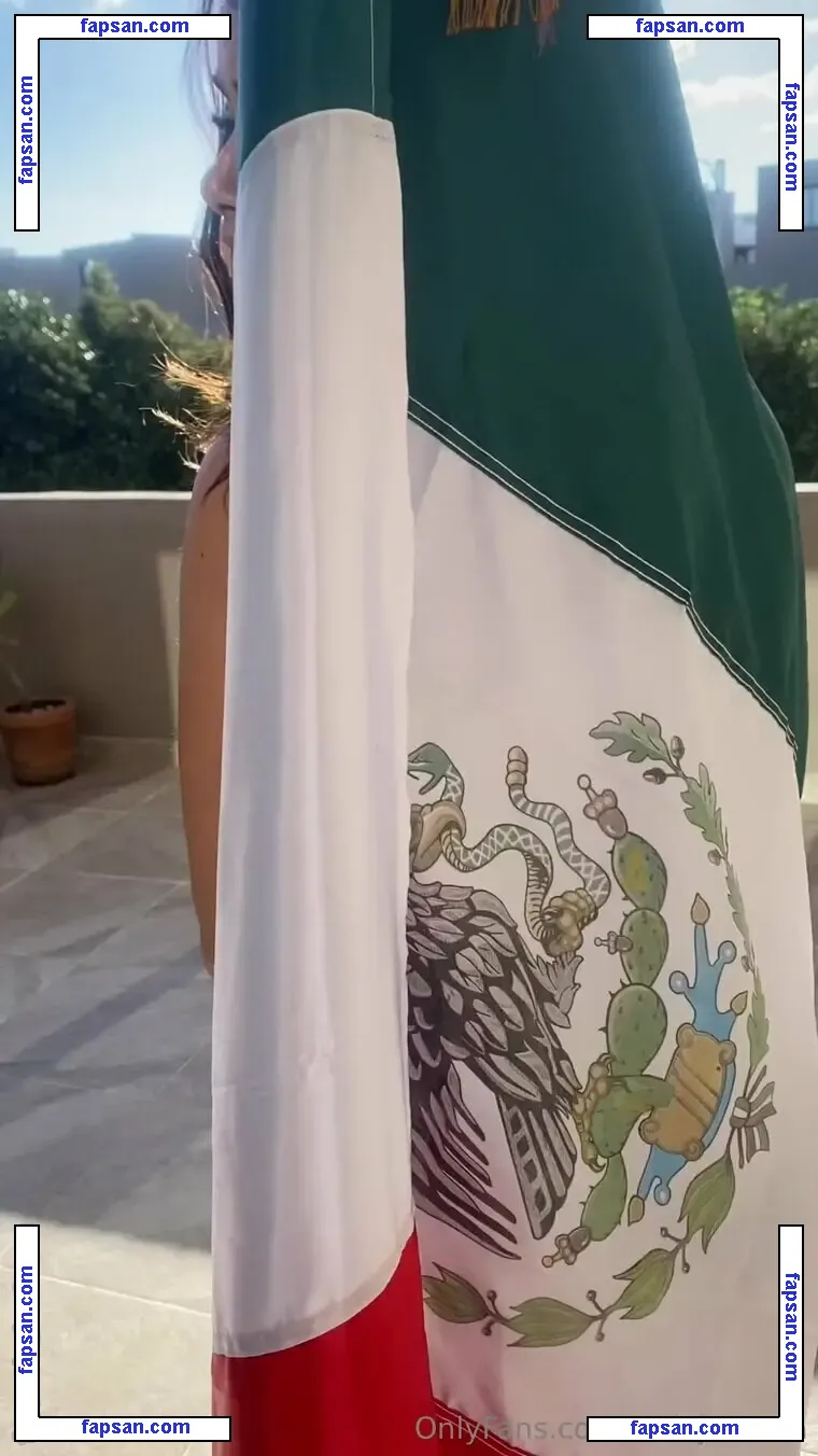 Frida Julieta голая фото #0037 с Онлифанс