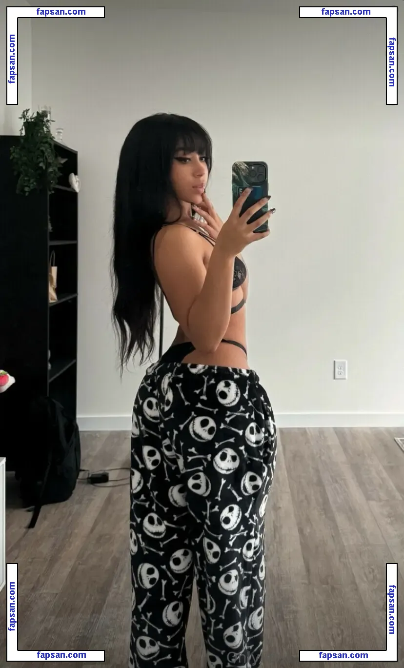 Frizzylifts nude photo #0092 from OnlyFans